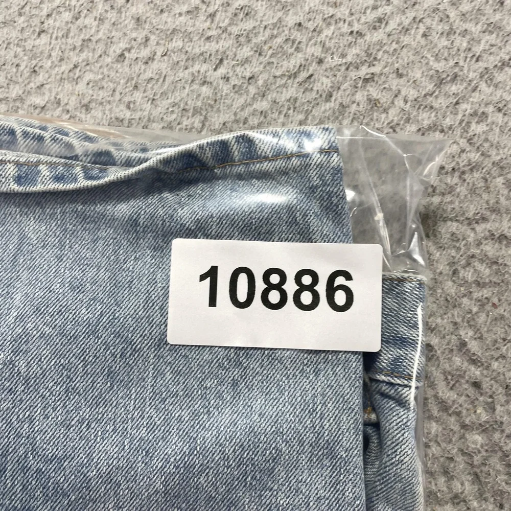 Vintage Levis 560 Shorts Mens 38 Blue Denim Bermuda 11